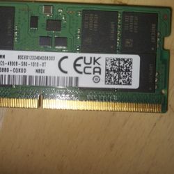 SAMSUNG 32GB DDR5 4800 2Rx8 PC5-4800B M425R4GA3BB0-CQK 262pin Laptop SODIMM RAM