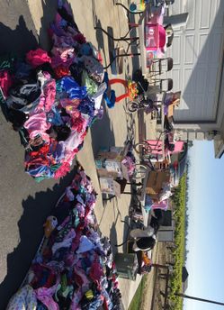 Huge Garage Sale in Selma!