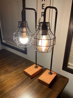 Farm house lamp