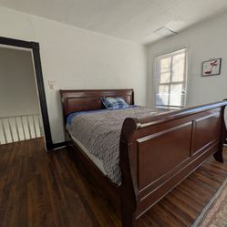 King Size With Mahogany Sleigh Shaped $50 Price Drop