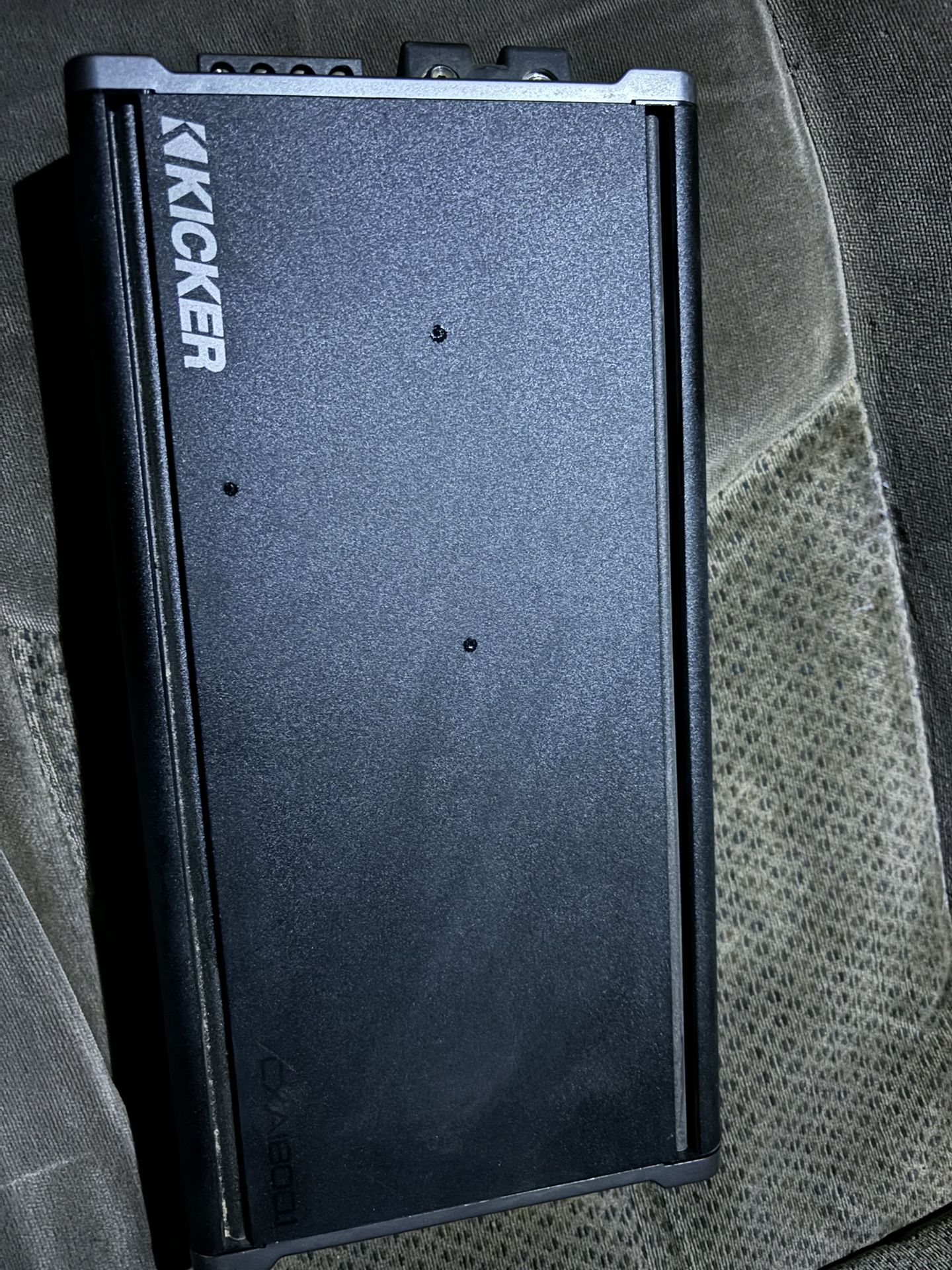 Kicker Amp