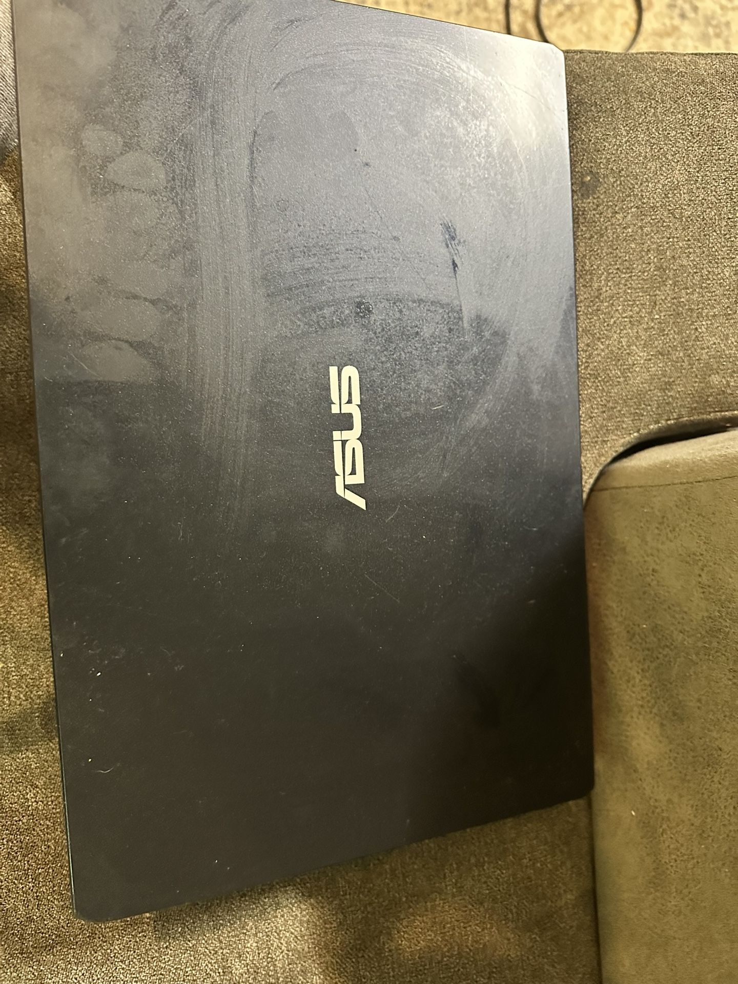 ASUS ViviBook Laptop