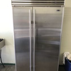 Sub Zero 42” Stainless Steel Built In Side By Side Refrigerator 