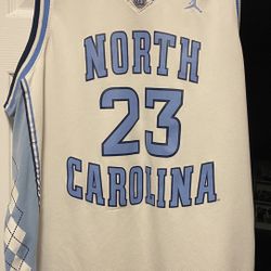 Mens XL Michael Jordan UNC Jersey