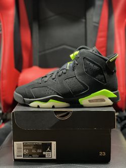 Brand New Retro 6 Electric Green Size 5.5Y 