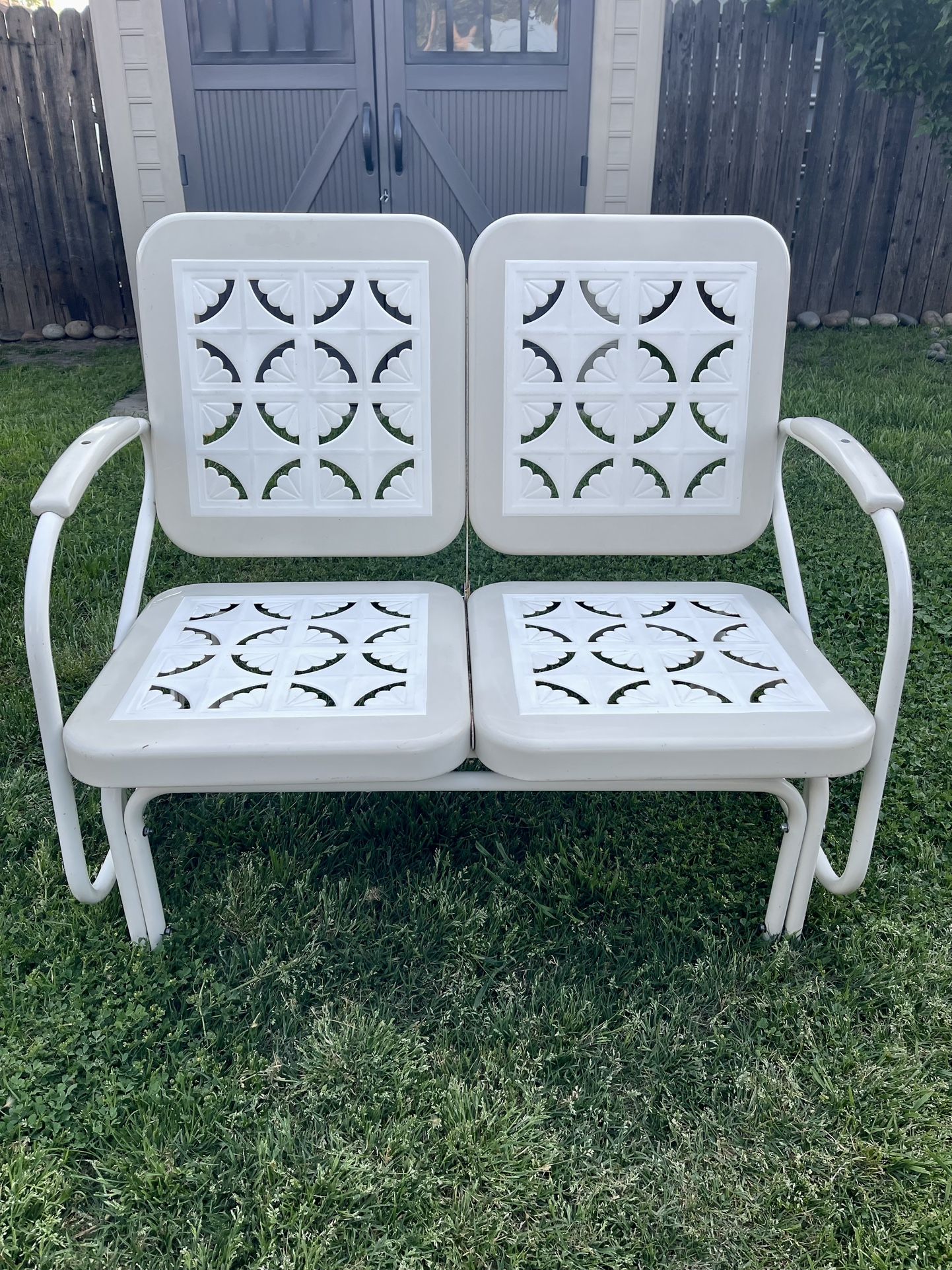 Vintage Retro Antique Boho Mid Century Outdoor Double Glider Metal Pie crust Cut Out Lawn Patio Furniture Rocker Chair Swing Loveseat