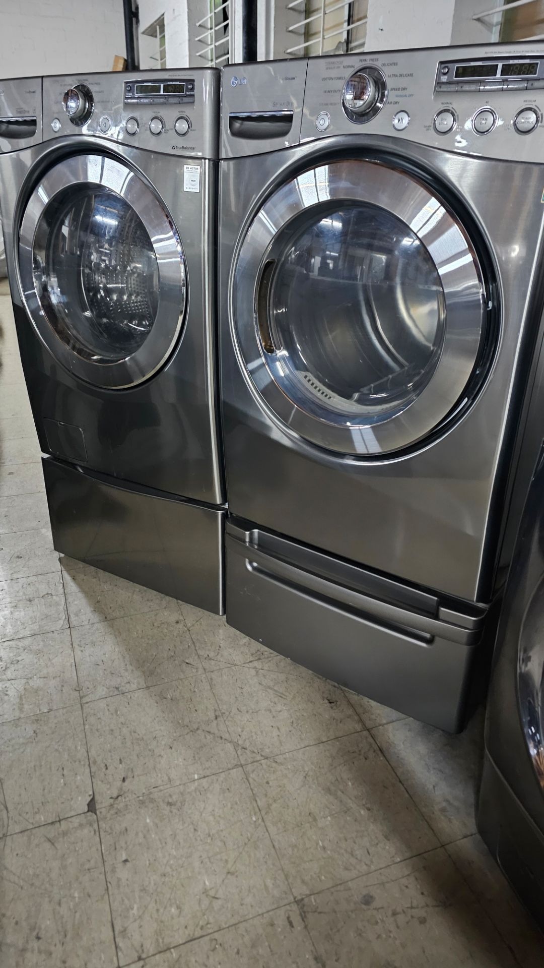 LG Washer And Dryer Electric
