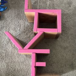 Free LOVE Shelf