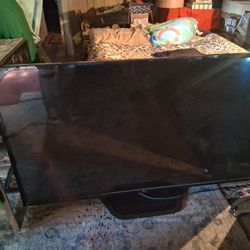 Used Tvs and Monitors