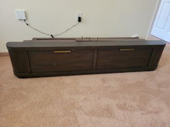 King platform bed with mattress