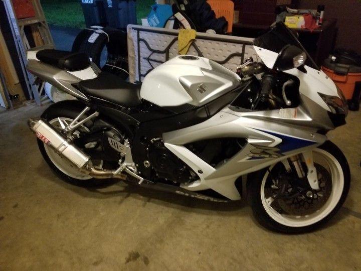 2008 SUZUKI GSX-R600 Sports Motorcycle