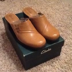 Brand New size 8 Clarks