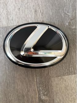 2007 Lexus logo