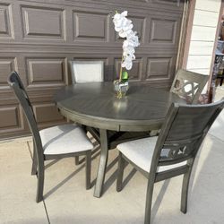 Beautiful Gray Dining Table Set 