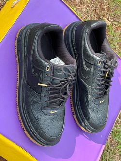 Boot forces size 10