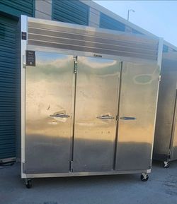 Traulsen 3-door Freezer Like-new Condition Get Free Delivery One Year Warranty
