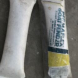Permaflex boat fender 5 1/2" x 24" - Pair