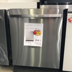 Samsung Stormwash 24" Top Control Dishwasher 💥💥