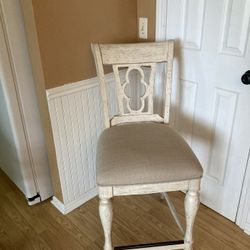 3 Matching Brand New Barstools 