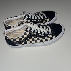 Men Vans Size 9