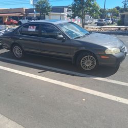 2000 Nissan Maxima