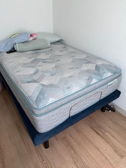 Full Size Mattress with Adjustable Base