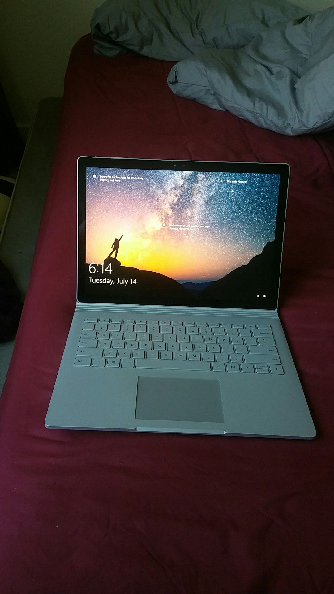 Microsoft Surface Book 13 inch