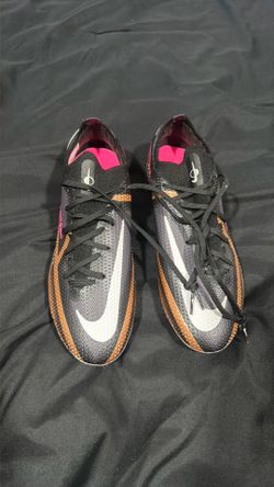 Nike phantom cleats