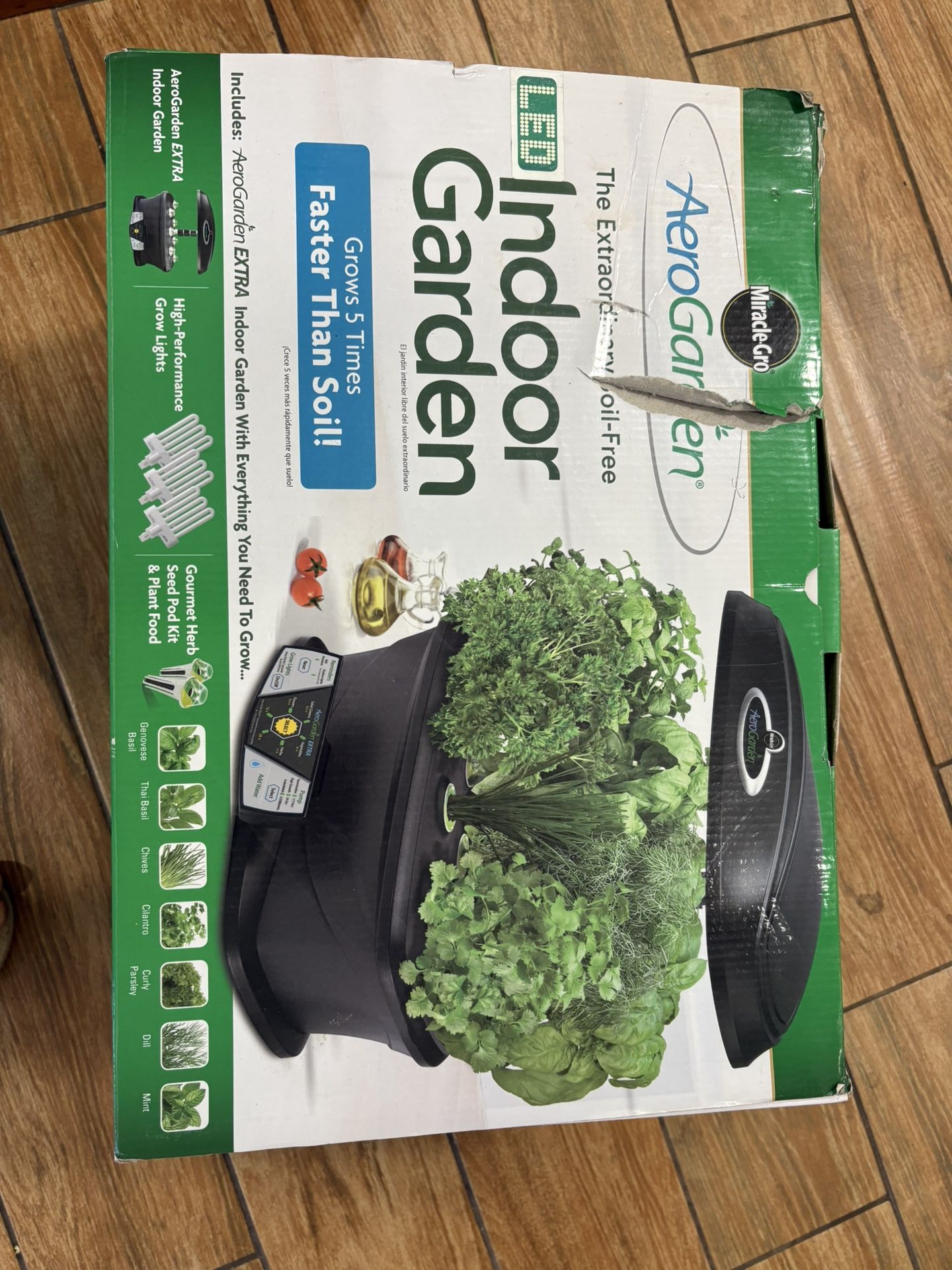 Miracle Grow Aerogarden Extra Led Indoor Garden 13” X 17” Black Used