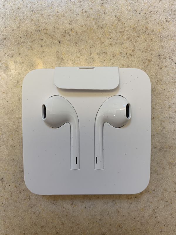Apple earbuds for Sale in Tempe, AZ - OfferUp