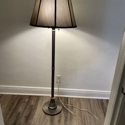 Floor Lamp 52”H In Good Condition $20 Firm On Price