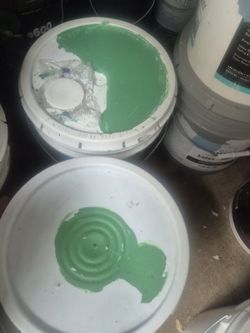 Pinturas Gris Exterior nuevas $100cada una