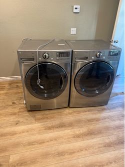Lg washer & gas dryer works great