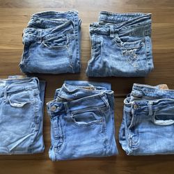 Women’s American Eagle And Levi’s Jeans