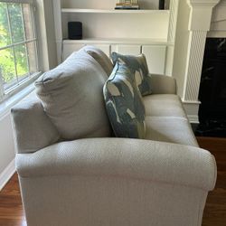 Kane Loveseat New