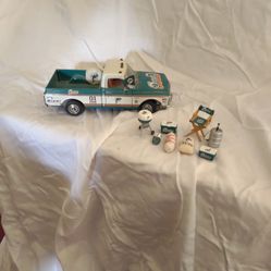 Miami Dolphins Tailgate Model Truck With Accessories 