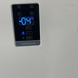Insignia Frost Free Upright Freezer 