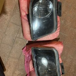 MUSTANG 07 OEM HEADLIGHTS 