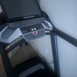 Treadmill 