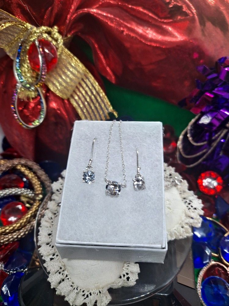 Beautiful 925 Sterling Silver Solitaire Necklace Choker Necklace With Matching Earrings 14" With 3.5 Extension