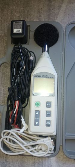 Extech 407764 Sound Level Meter with Accessories