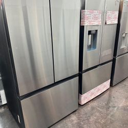 BRAND NEW REFRIGERATOR