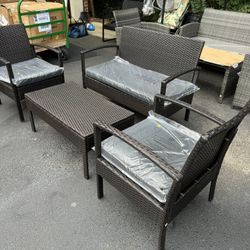 OUTDOOR PATIO SET OF 4 PIECES 