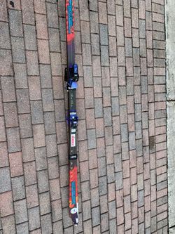 Skis - Micro structured sintered base - cracked steel edges