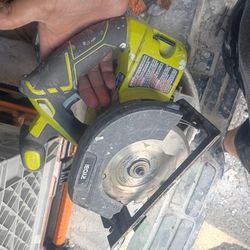 Ryobi saw