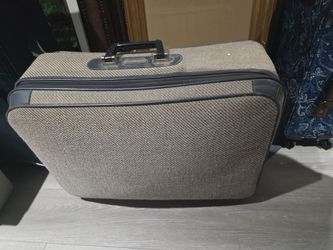 Free Suitcase