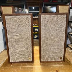 Speakers By Acoustic Research And Hitachi Receiver