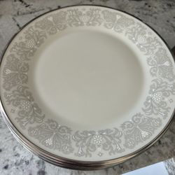 Lenox Snow Lily 35 Piece Set With Platter 
