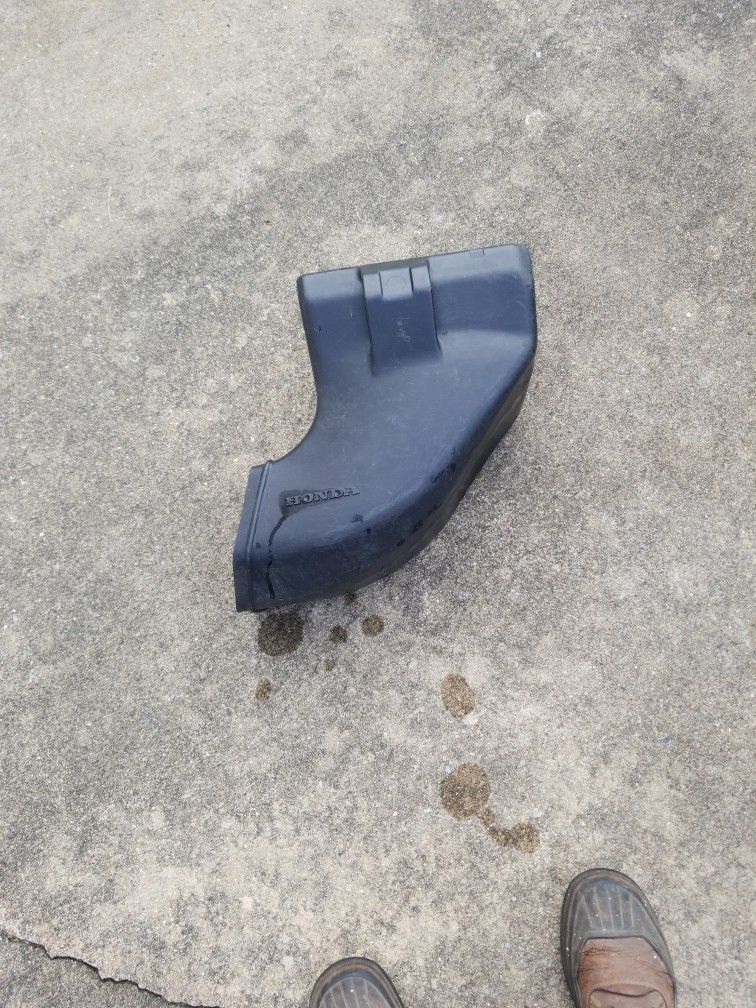 Honda Discharge Chute