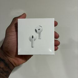 Apple AirPods 4 With Noise Cancellation 